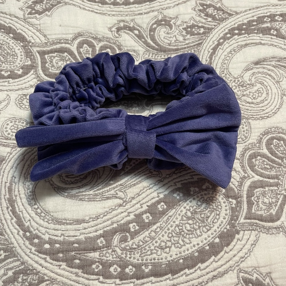 Makeup Hair band new
Spa headband